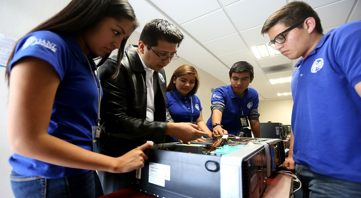 Educación técnica 2025: las carreras cortas con mayor demanda laboral y ...